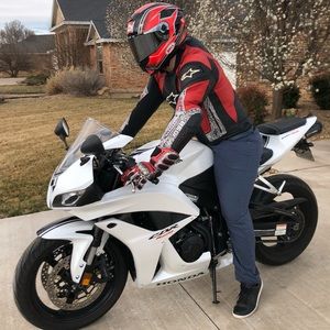 Meet your Posher, Lee